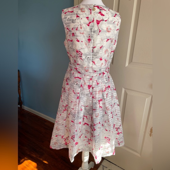 Tommy Hilfiger dress side 8 - Picture 2 of 7